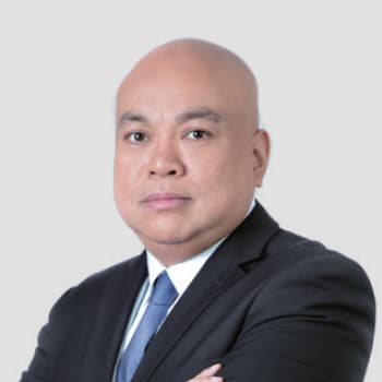 杨英伟
